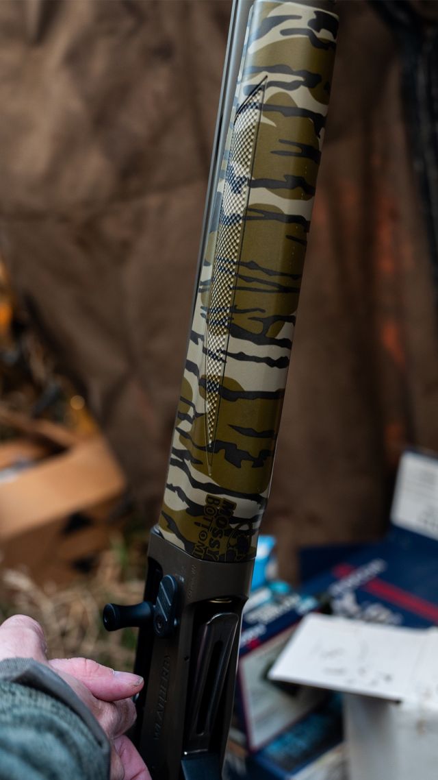 NEW COLORWAY!We are proud to add the Mossy Oak™ Original Bottomland® camo pattern onto our revolutionary SORIX™ shotgun. If you're in Baton Rouge, LA this weekend at the Delta Waterfowl Duck Hunters Expo stop by booth 407-408 to check it out!#Weatherby #Waterfowl