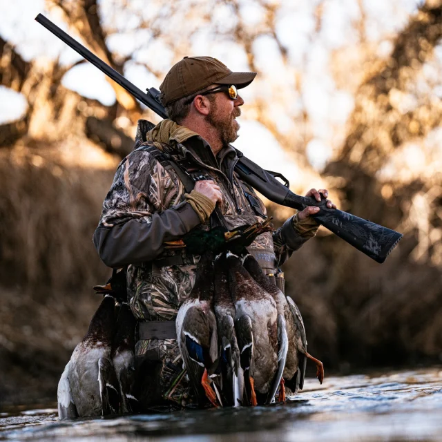 Good thing we invested in the extra heavy-duty straps for this year 🦆The SORIX™ doesn't just fill limits, but it pushes them as well. We built the SORIX to last in any frozen duckhole, the muddiest marsh, and the saltiest of seas. Where are you taking your SORIX this year?Endurance Tested, Field Proven™#Weatherby