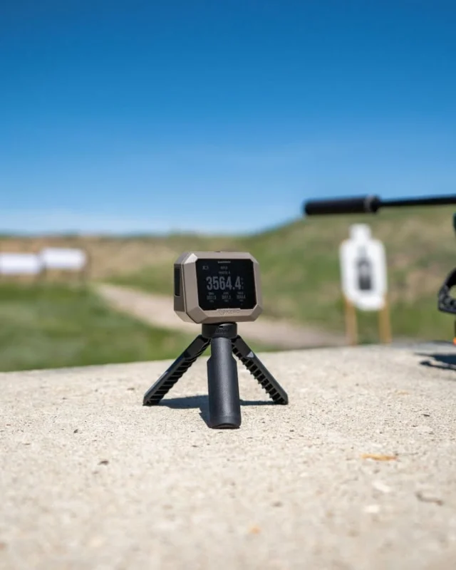 Tools of the trade:Bonus points if you can guess what cartridge is going this fast🔥#Weatherby